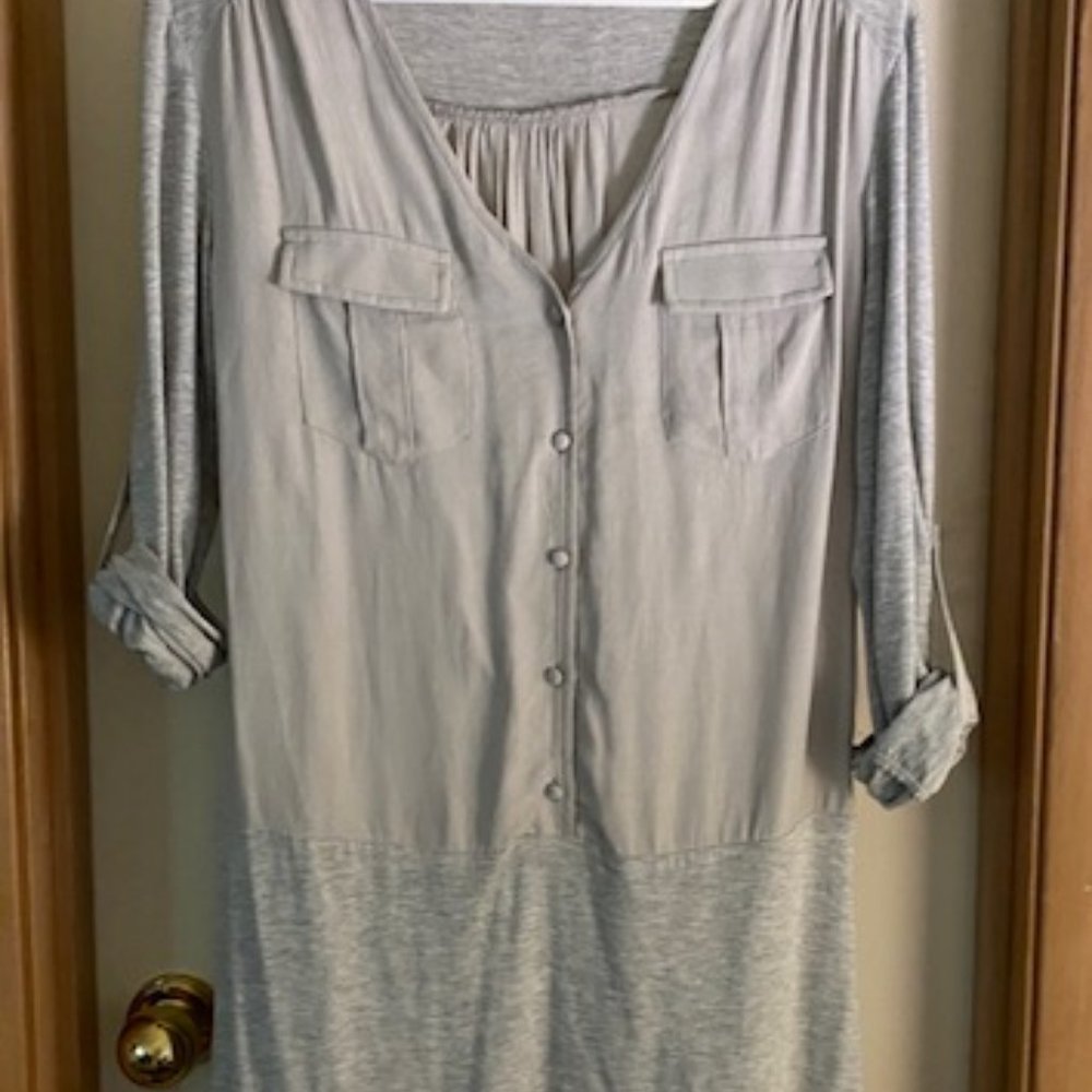 Under Skies Button front Dress S